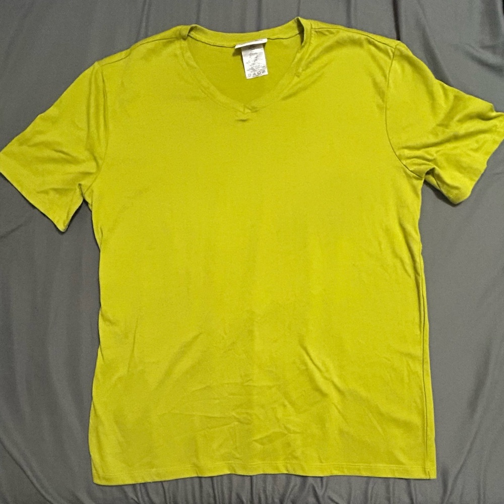 Scooby Doo Shaggy Rogers Green Costume Medium V Neck Shirt